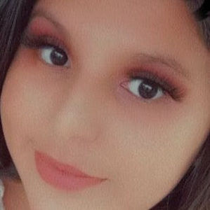 Meet your Posher, Isabella